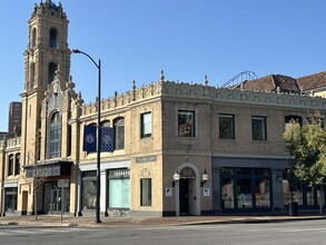 414-418 Nichols Rd, Kansas City, MO for lease Building Photo- Image 2 of 3