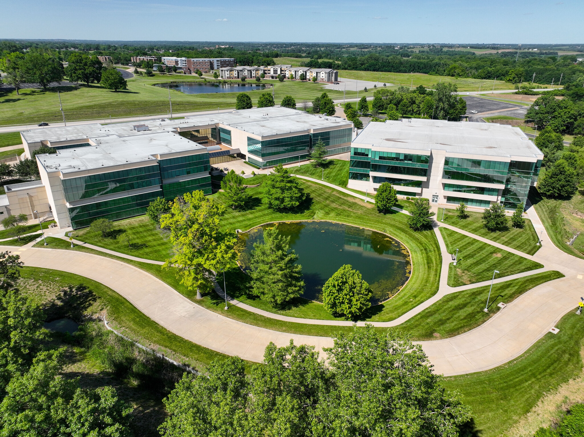 4802 Mitchell Ave, Saint Joseph, MO for lease Building Photo- Image 1 of 11