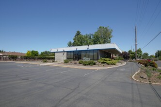 5505 Summitview Ave, Yakima, WA for lease Building Photo- Image 2 of 6