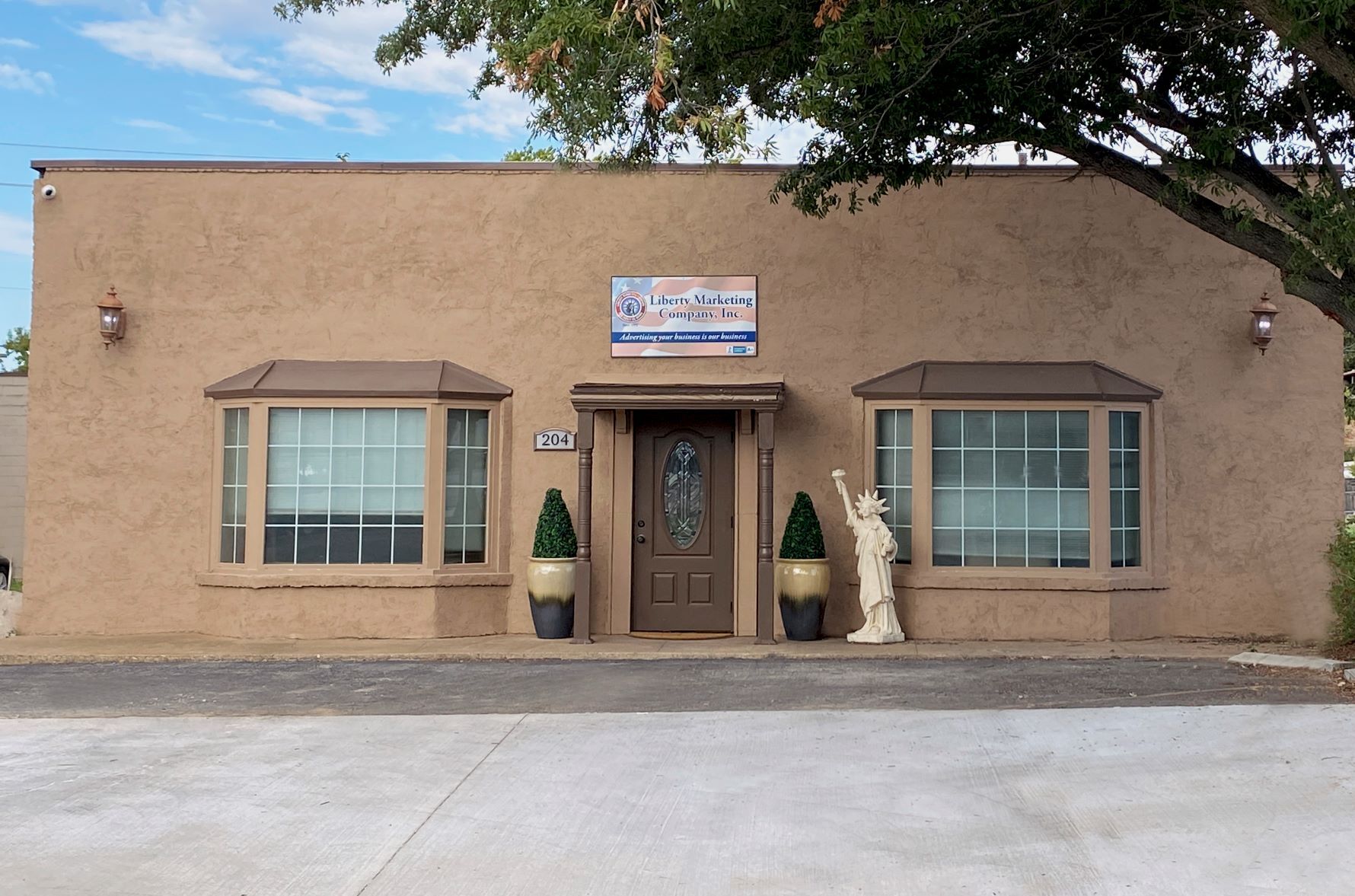 204 N West St, Arlington, TX for sale Building Photo- Image 1 of 1