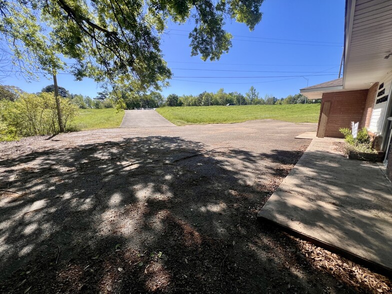 1001 Houston st, Linden, TX for sale - Building Photo - Image 2 of 24