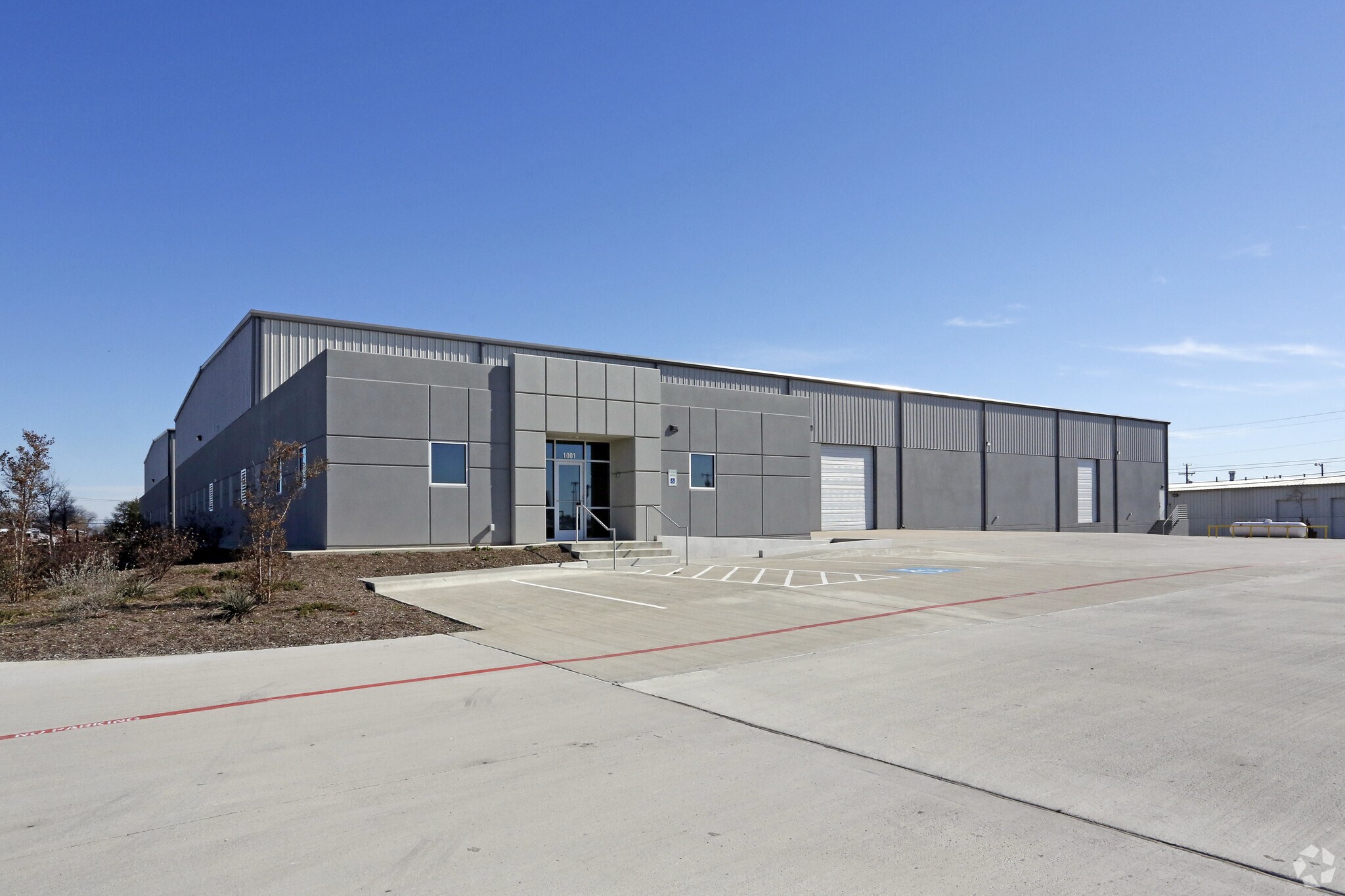 1001 Cook Ln, Saginaw, TX for sale Primary Photo- Image 1 of 1