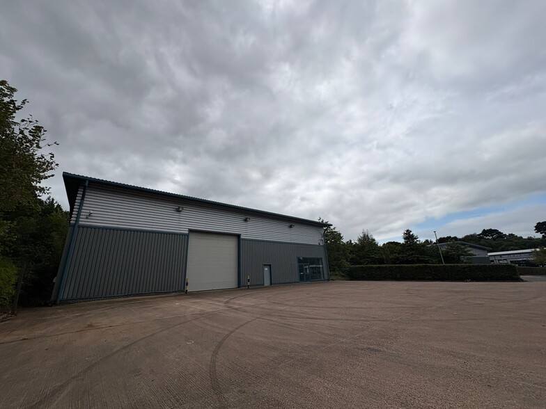 Apple Ln, Exeter for lease - Building Photo - Image 2 of 5