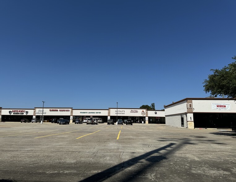 24922 Tomball Pky, Tomball, TX for lease - Building Photo - Image 1 of 4