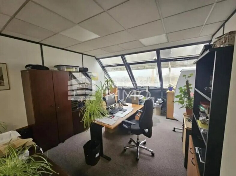 Office in Pantin for lease - Interior Photo - Image 2 of 7