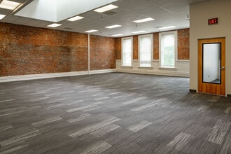 222-228 NW Davis, Portland, OR for lease Building Photo- Image 1 of 2