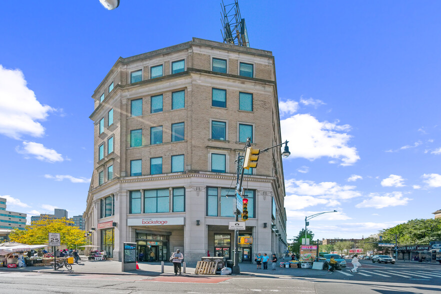 400 E Fordham Rd, Bronx, NY for lease - Building Photo - Image 3 of 15