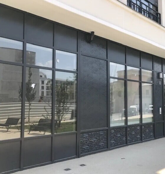 Retail in Clamart for sale - Building Photo - Image 1 of 3