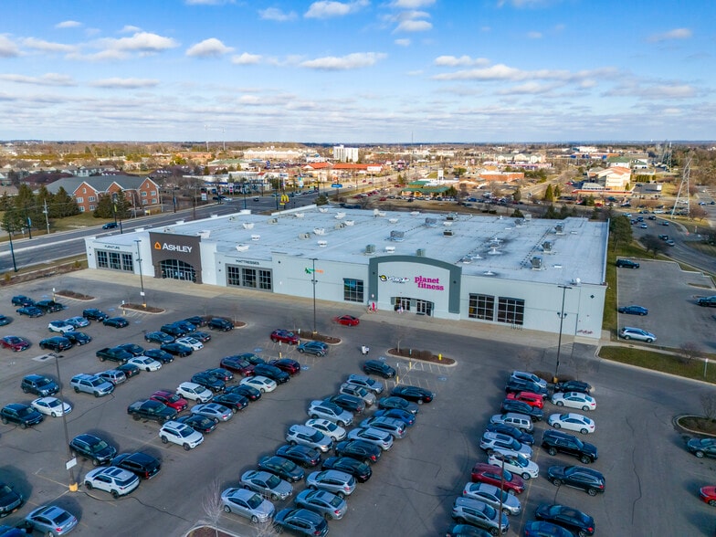 7143 E State St, Rockford, IL for sale - Aerial - Image 2 of 13