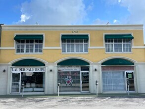 2745 E Oakland Park Blvd, Fort Lauderdale, FL for lease Building Photo- Image 1 of 15