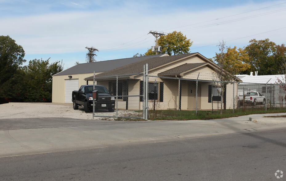 12710 2nd St, Grandview, MO for sale - Primary Photo - Image 1 of 6