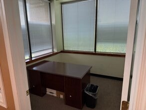 5215 Militia Hill Rd, Plymouth Meeting, PA for lease Interior Photo- Image 2 of 5