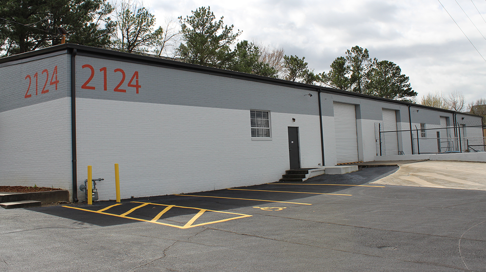 2124 James Jackson Pky NW, Atlanta, GA for lease - Building Photo - Image 1 of 2