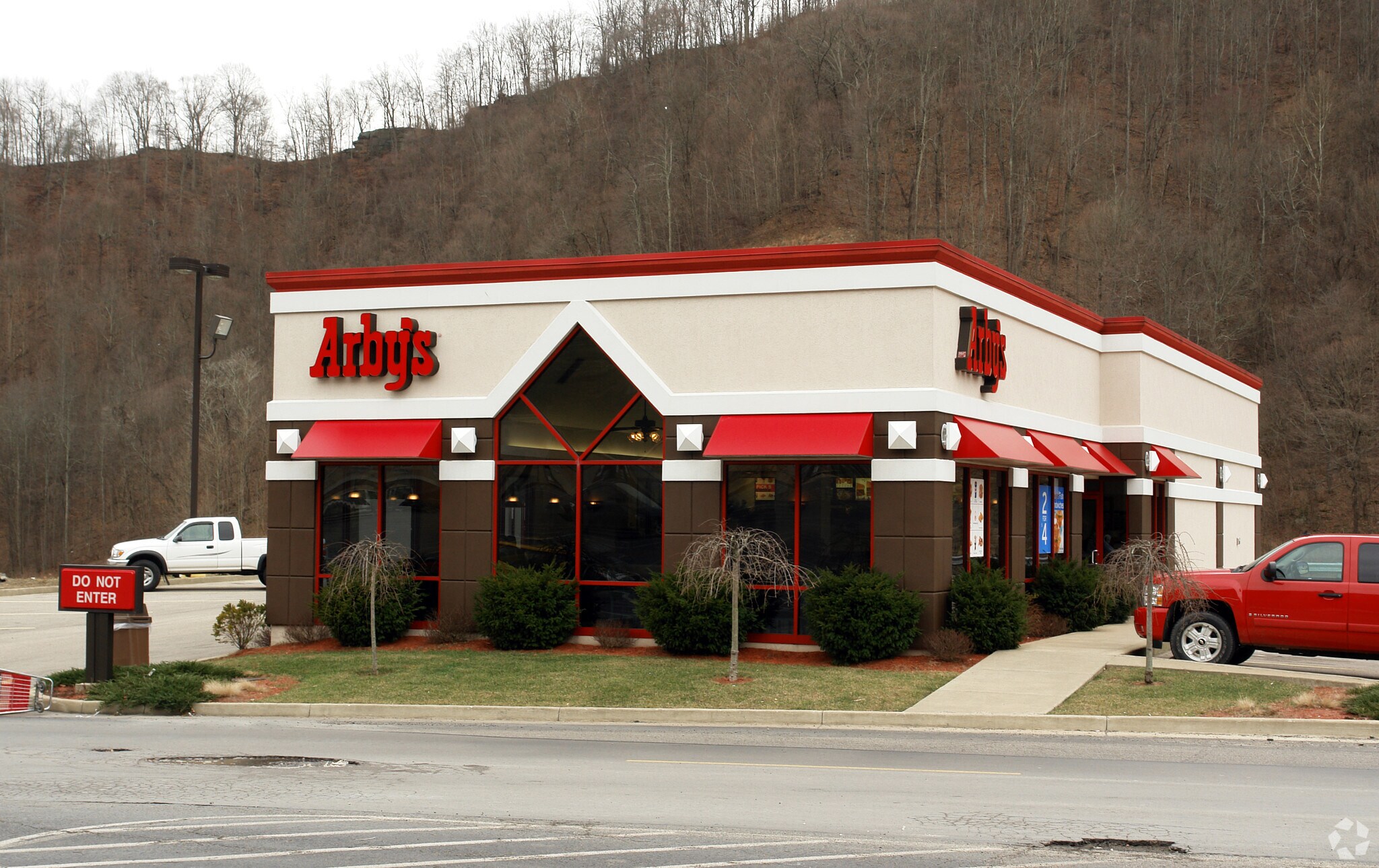 7577 Norman Blvd, Logan, WV 25601 Fountain Place