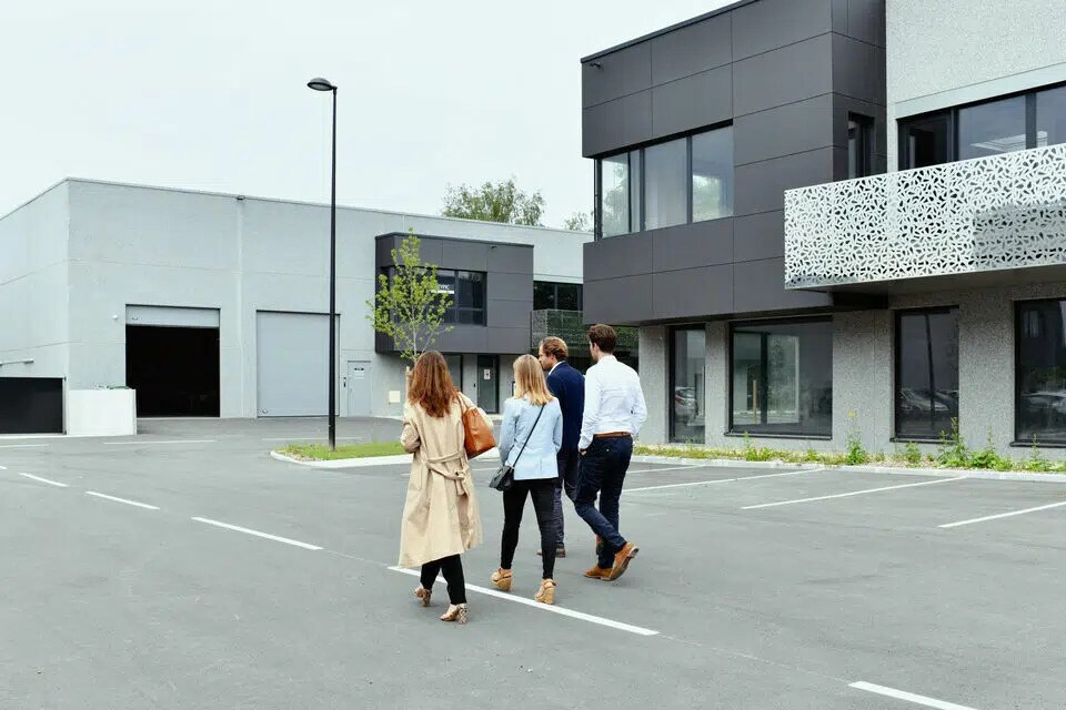 Flex in Héric for lease Building Photo- Image 1 of 3