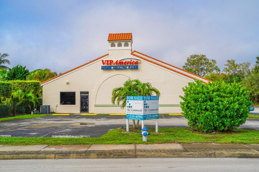 2500 S Kanner Hwy, Stuart, FL for sale - Building Photo - Image 1 of 1