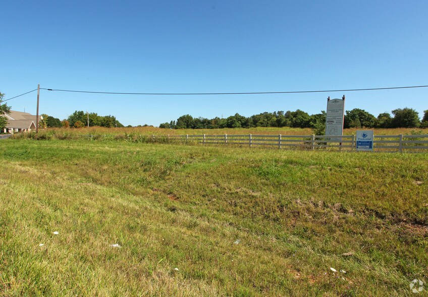 1001 E Knable Rd, Georgetown, IN for sale - Primary Photo - Image 1 of 1