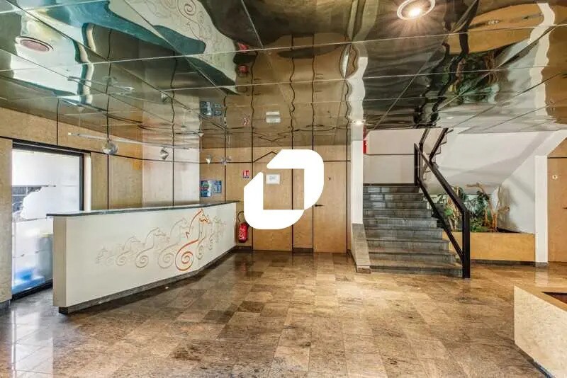 Office in Saint-Aubin for sale - Lobby - Image 2 of 16