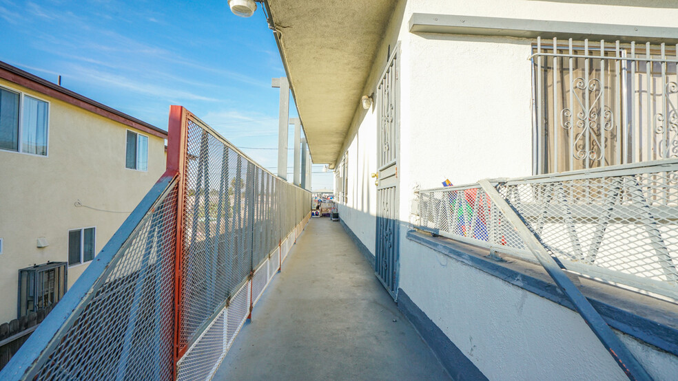 145 W Colden Ave, Los Angeles, CA for sale - Building Photo - Image 3 of 8