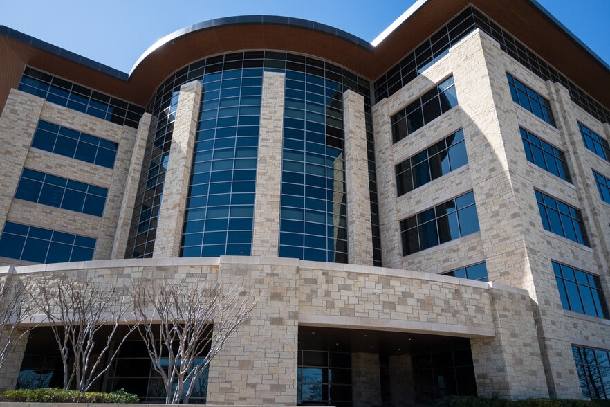 8200 S Unit Dr, Tulsa, OK for lease - Building Photo - Image 2 of 18