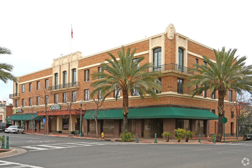 157-199 E Honolulu St, Lindsay, CA for sale - Primary Photo - Image 1 of 1