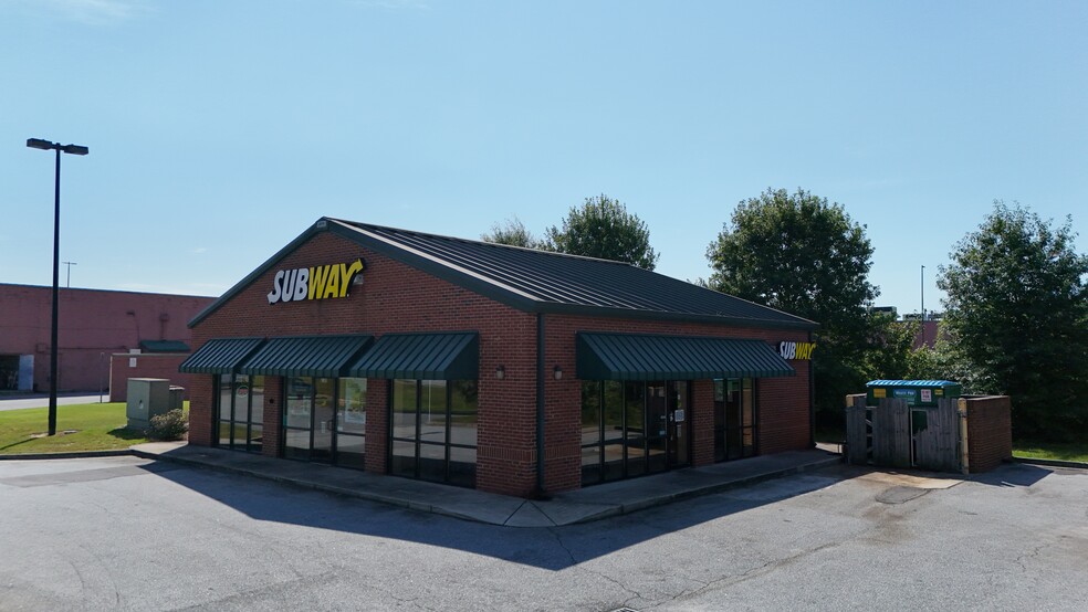 2120 Friendship Rd, Flowery Branch, GA for lease - Building Photo - Image 2 of 14