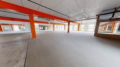 1233 Janesville Ave, Fort Atkinson, WI for lease Interior Photo- Image 2 of 12