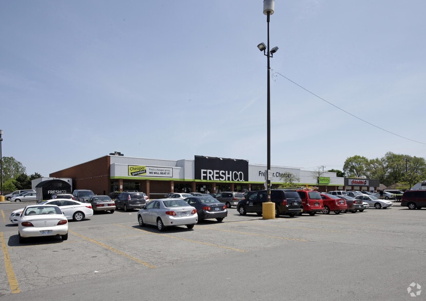 2480-2490 Gerrard St, Toronto, ON for sale - Primary Photo - Image 1 of 1