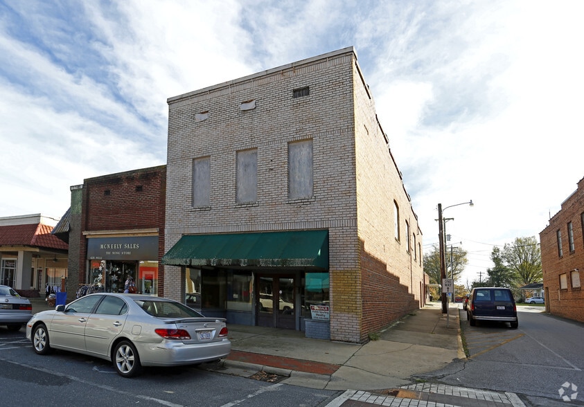 200 E Main St, Cherryville, NC 28021