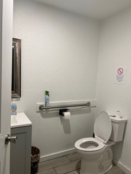 5107 N Highway 288B, Clute, TX for sale - Building Photo - Image 3 of 6