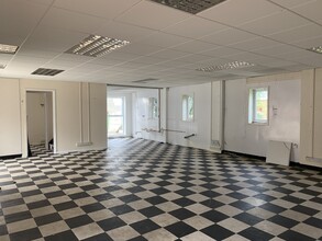 Shire Hl, Saffron Walden for lease Interior Photo- Image 2 of 3