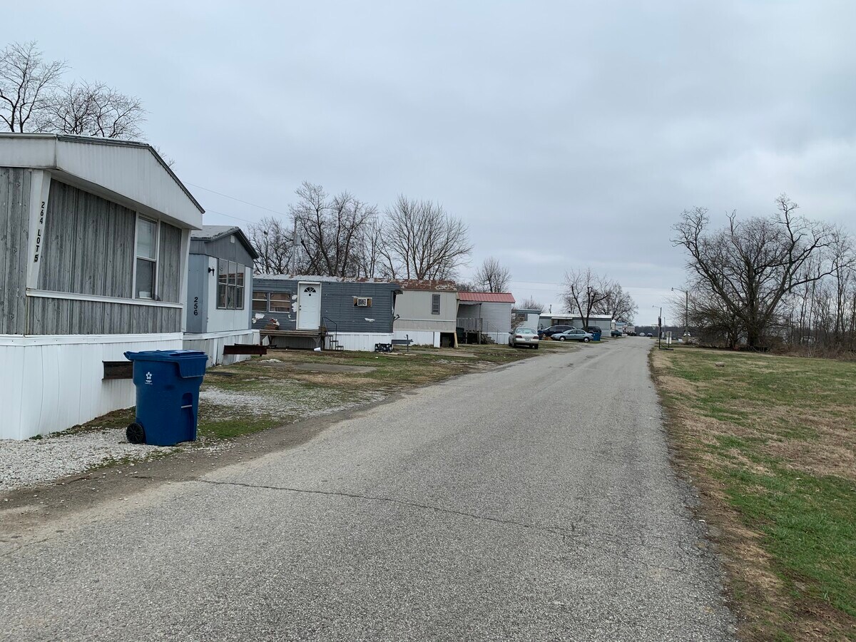 190 Lake St, Lewisport, KY 42351