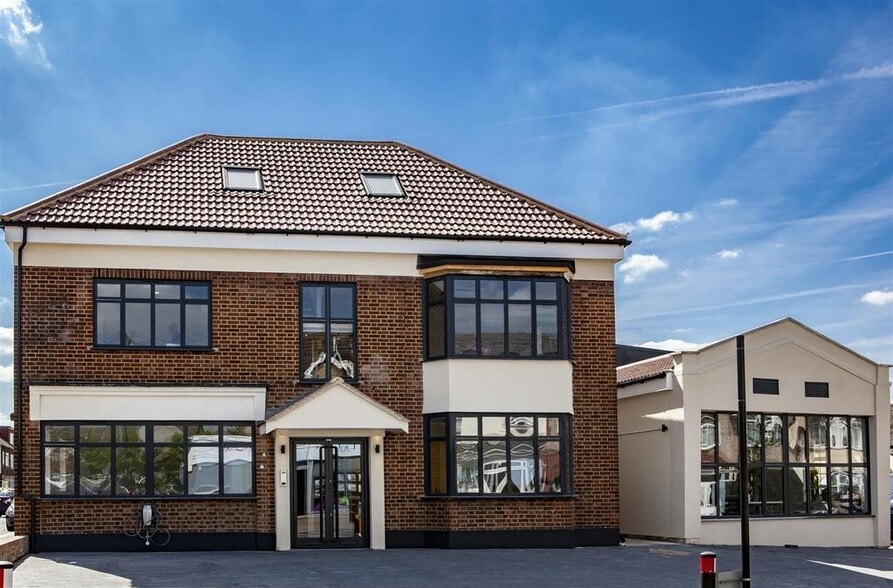 53-63 Redbridge Ln E, Ilford for lease - Building Photo - Image 2 of 19