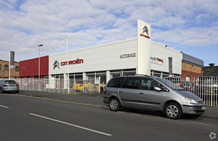 Walsall Rd, Wednesbury, WS10 9SS