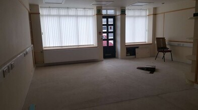 10-12 Arthur St, Newton Stewart for lease Interior Photo- Image 2 of 3