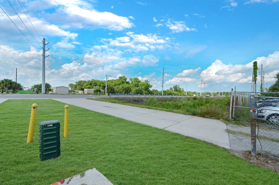 3885 E SR 46, Sanford, FL for lease - Building Photo - Image 2 of 12