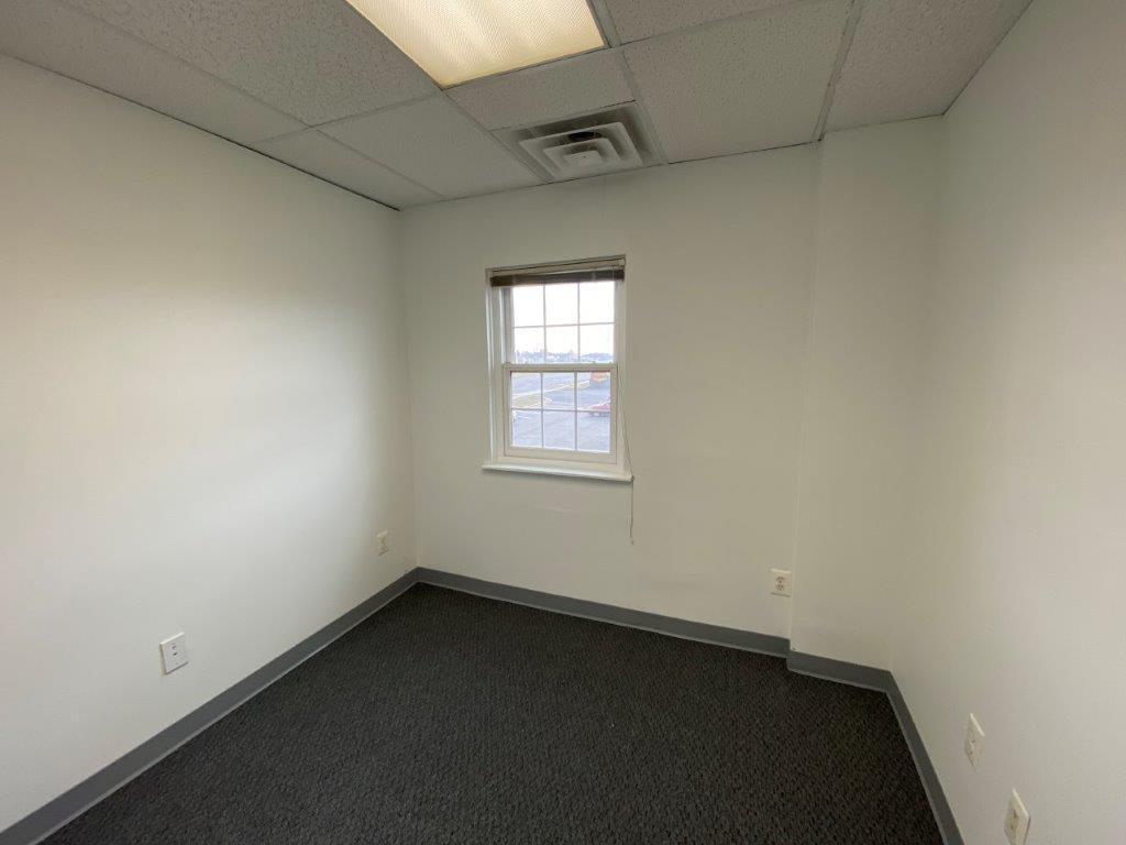 7820 Sudley Rd, Manassas, VA for lease Interior Photo- Image 1 of 7