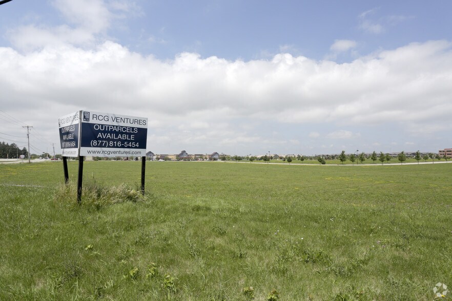 Highway 31, Kenosha, WI 53144