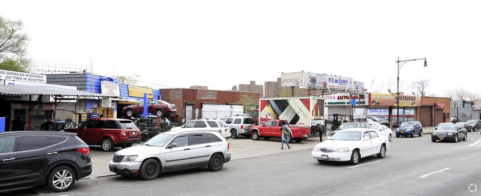 310 Grand Concourse, Bronx, NY for sale - Primary Photo - Image 1 of 1