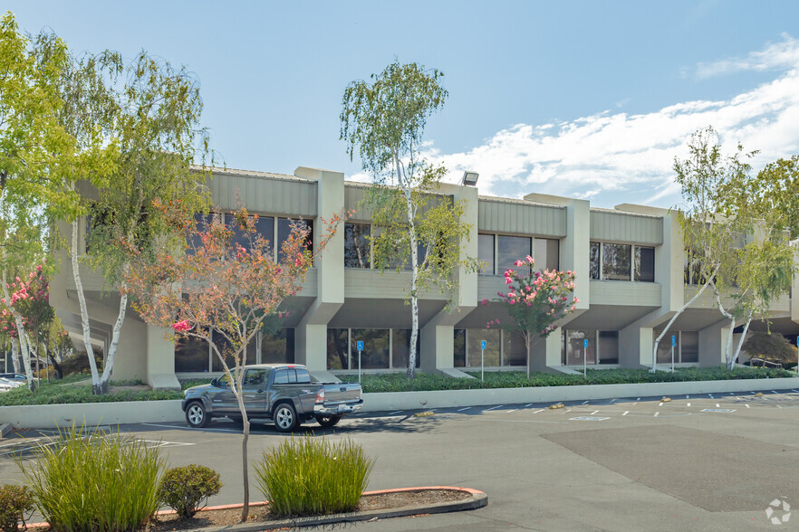 1900 Point West Way, Sacramento, CA for lease - Building Photo - Image 3 of 8