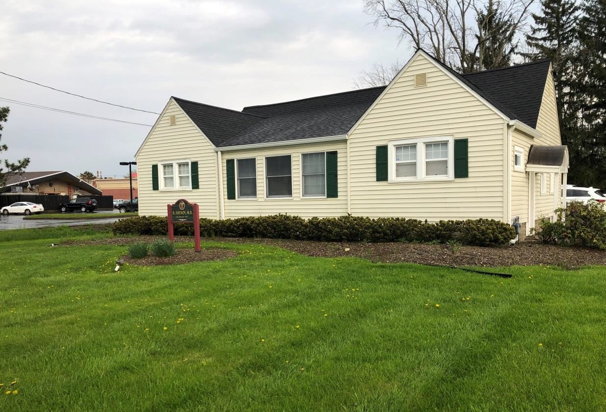 66 Weiss Ave, West Seneca, NY for sale Primary Photo- Image 1 of 1