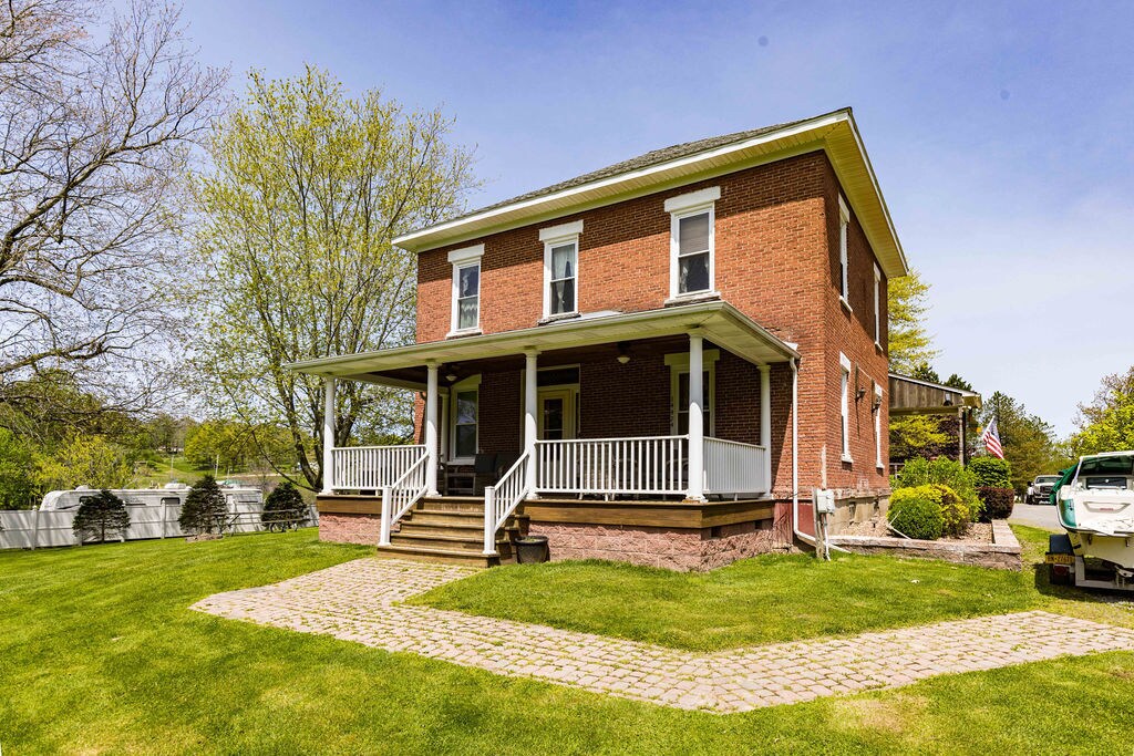 14424 W Bay Rd, Sterling, NY 13156 Marina