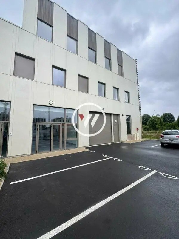 Flex in Tremblay-en-France for sale Building Photo- Image 1 of 2