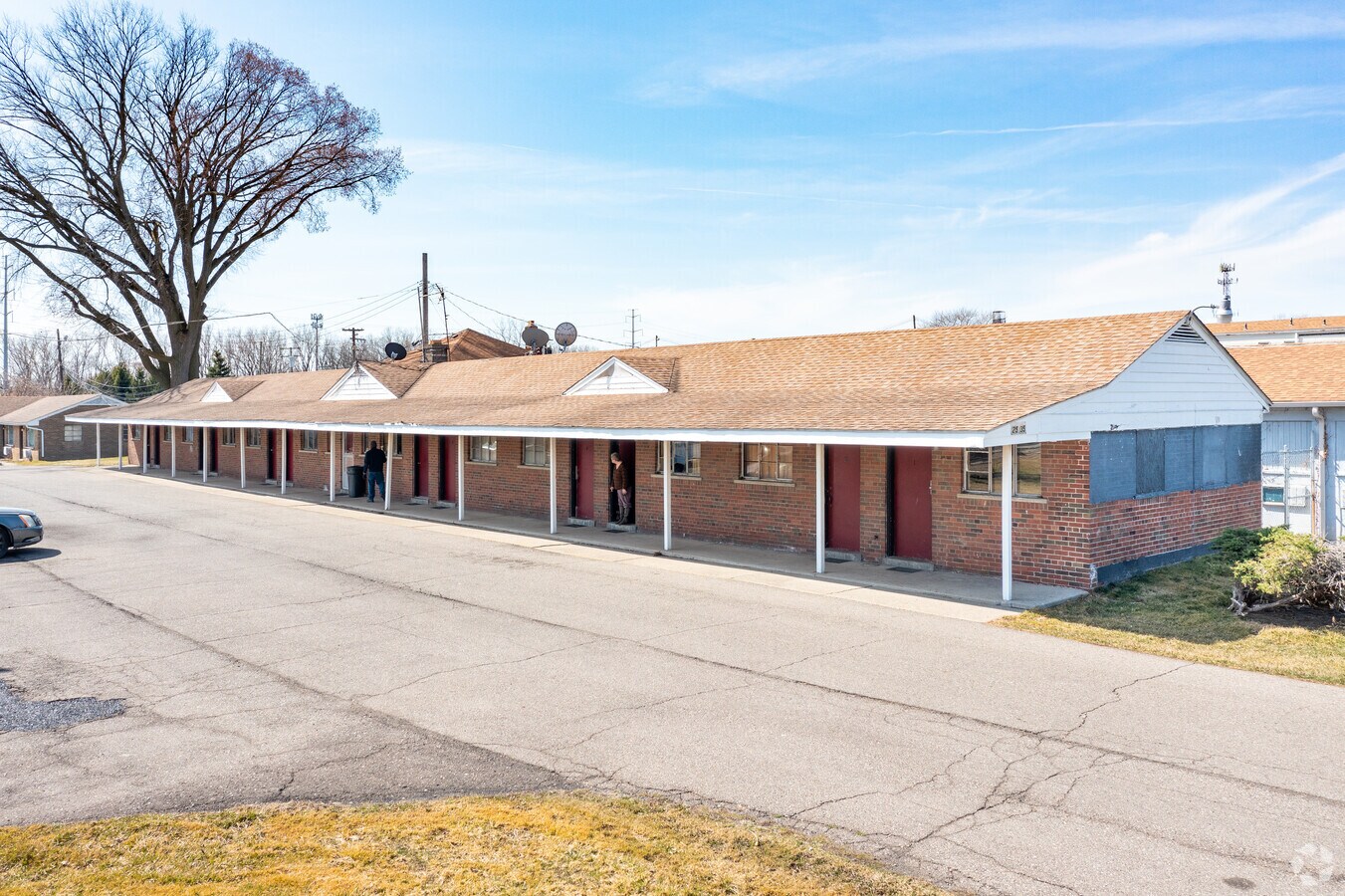 25835 Michigan Ave, Inkster, MI 48141 Del Rio Motel