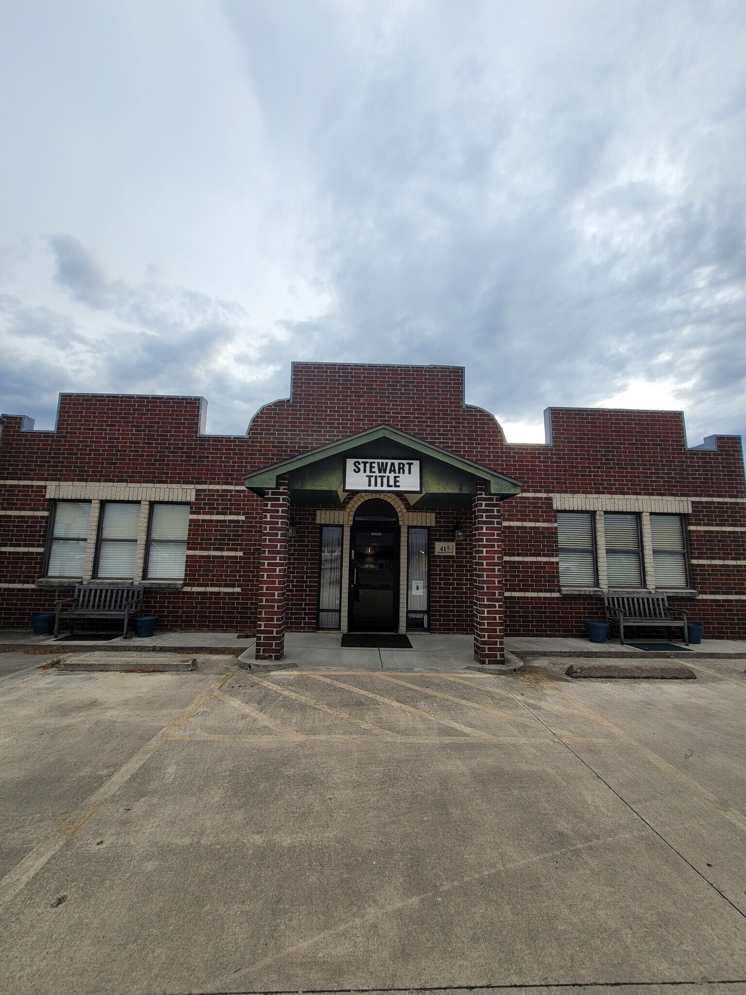 413 W Main St, Azle, TX for sale Primary Photo- Image 1 of 1