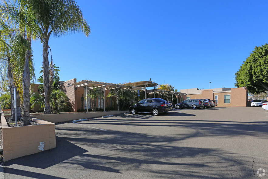 3434 Grove St, Lemon Grove, CA for lease - Building Photo - Image 1 of 4