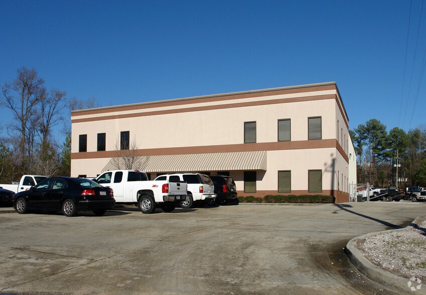 200 Commerce Dr, Pelham, AL for lease - Building Photo - Image 2 of 15