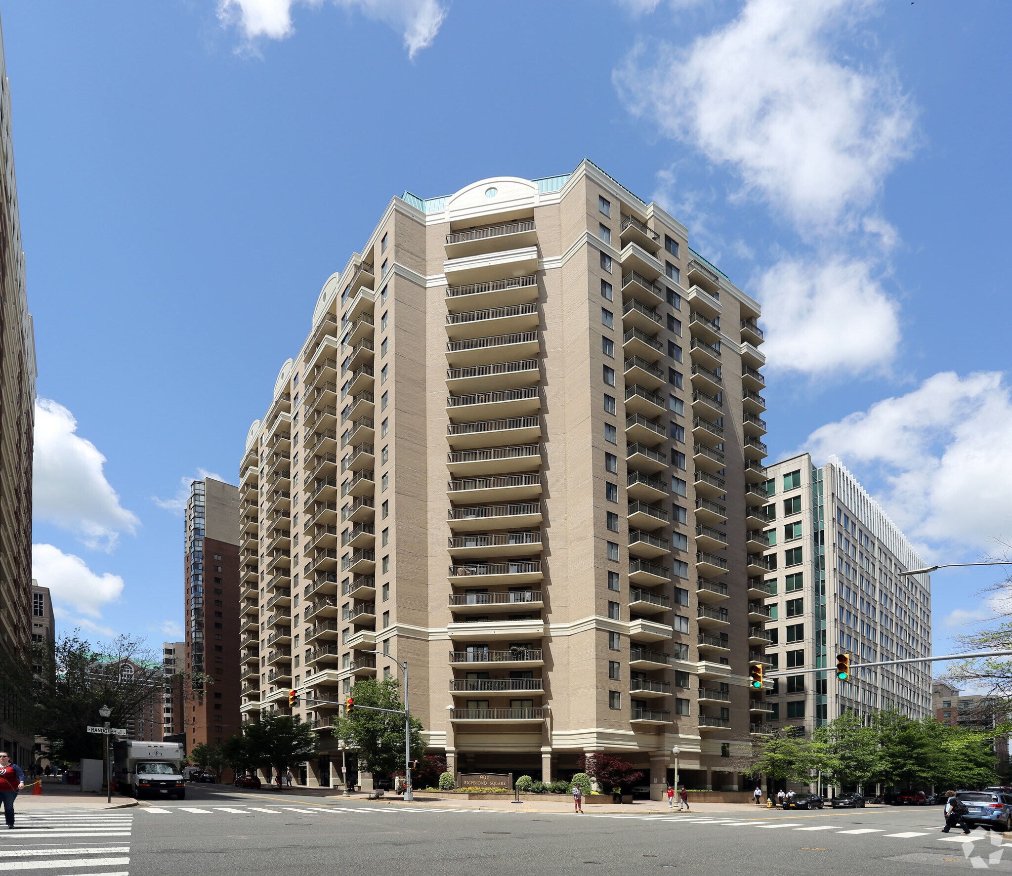 900 N Randolph St, Arlington, VA for sale Primary Photo- Image 1 of 1