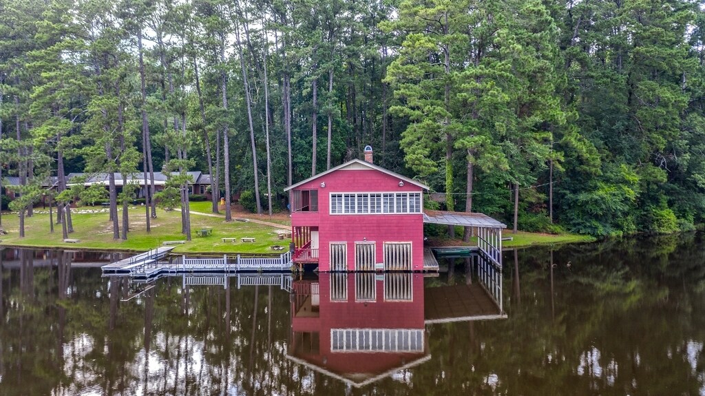 600 Ridge Rd, North Augusta, SC 29860 Swint Lake