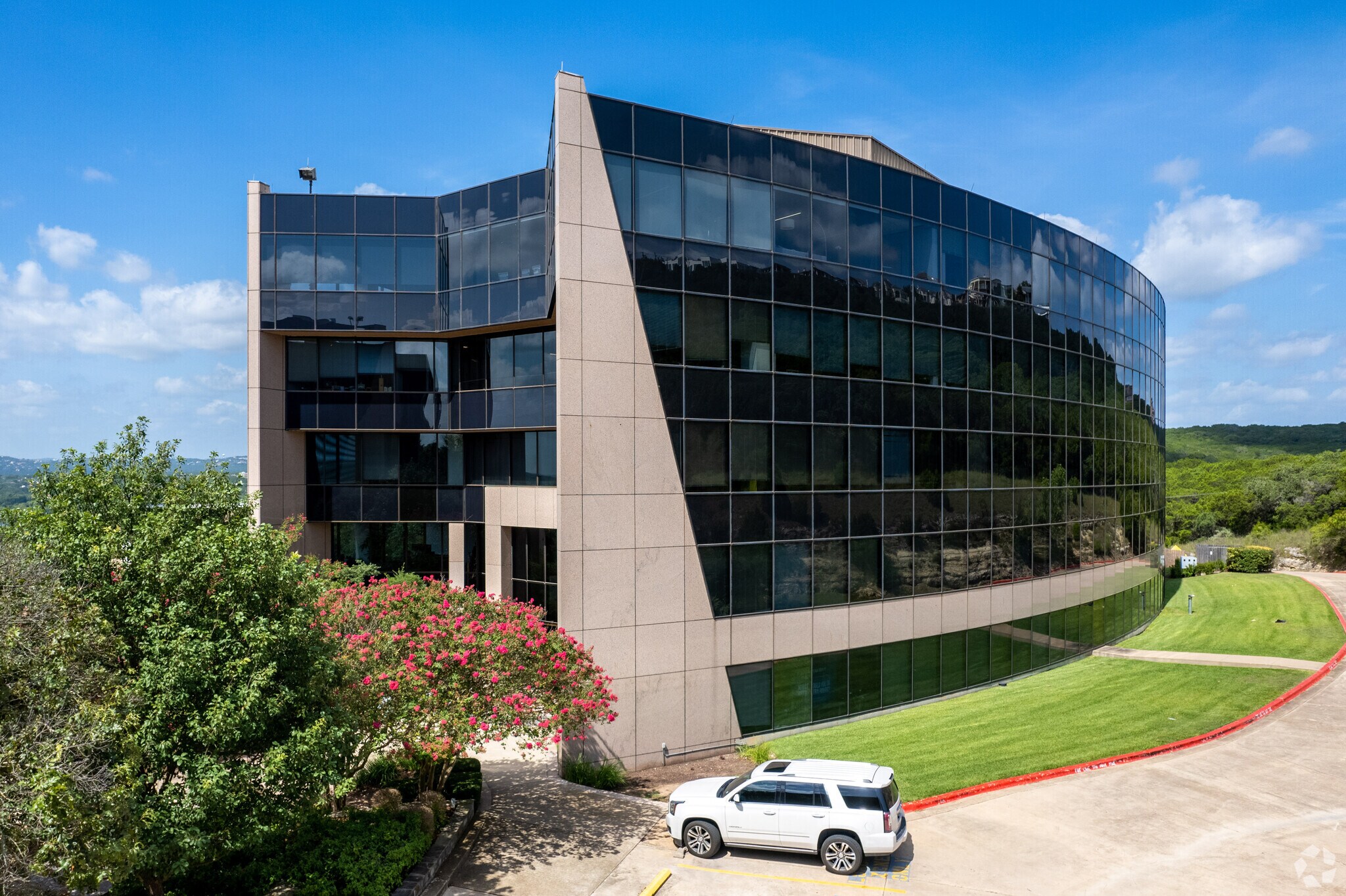 6300 Bridgepoint Pky, Austin, TX for sale Primary Photo- Image 1 of 1